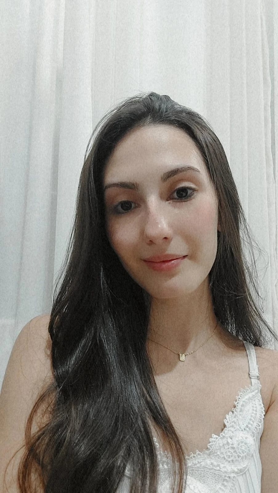 Nívea Castro